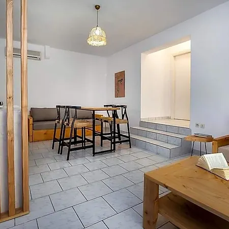 Rodon House 3*